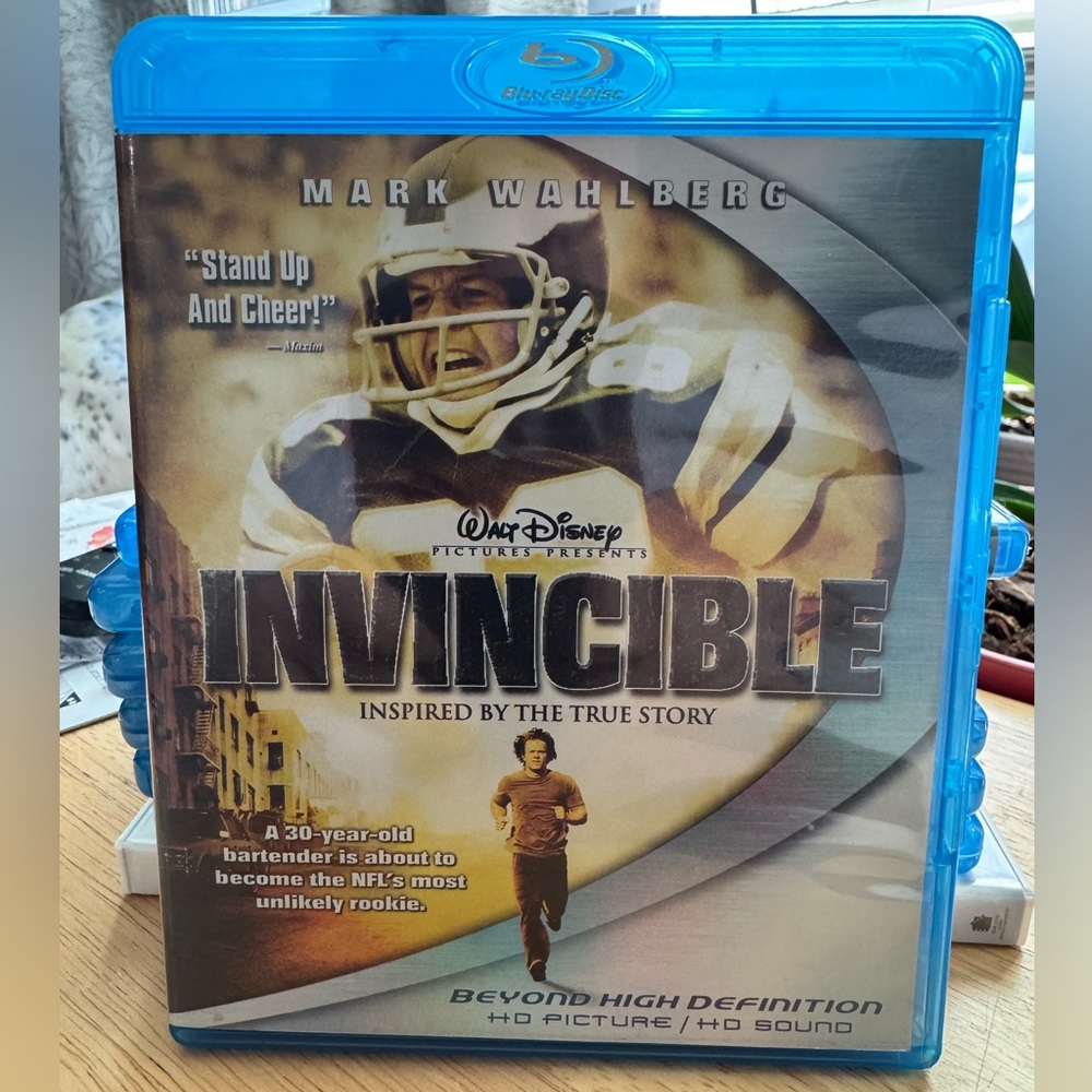 Invincible (Walt Disney) Blu ray Football Drama - Mark Wahlberg
